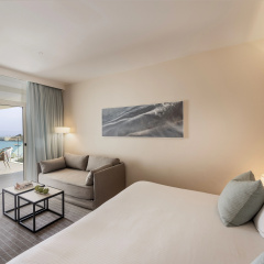 Capo Bay Hotel thumbnail 3