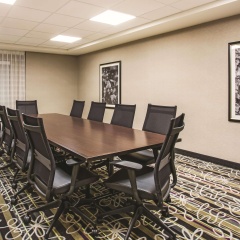 La Quinta Inn & Suites by Wyndham Las Vegas Summerlin Tech - Bild 17