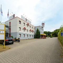 Bon Marché Hôtel Bochum - Hostel - Bild 1