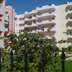 Holargos Metro Rooms - Bild 1