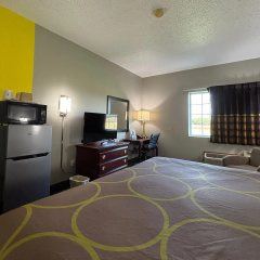 Super 8 by Wyndham Mt. Carmel IL thumbnail 8
