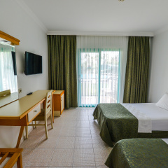 Rebin Beach Hotel - Bild 3
