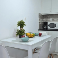 A spacious minimal apatment at Chalandri - Bild 13