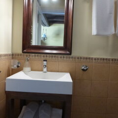 Museum Hotel George Molfetas in Kefalonia, Greece from 163$, photos, reviews - zenhotels.com bathroom