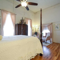 The Brownstone Inn thumbnail 17