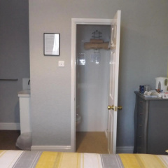 The Phoenix Guest House thumbnail 3