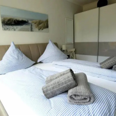 Strandperle; idyllisch gelegen mit Terrasse und Garten, für 4 Personen - Bild 5