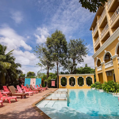 ROYAL PINEAPPLE HOTEL | A Welcome to Wealth and Good Fortune - Bild 14