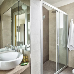 Hotel Clara thumbnail 9
