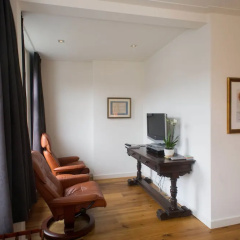 ACCA Apartment thumbnail 2