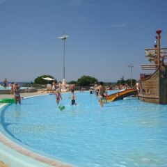 Отель Happy Camp in Camping Park Umag Хорватия, Умаг - отзывы, цены и фото номеров - забронировать отель Happy Camp in Camping Park Umag онлайн бассейн