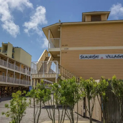 Sunrise Village 214 thumbnail 1