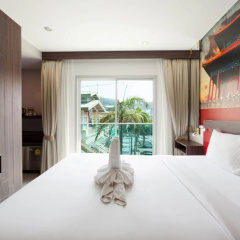 The AIM Patong Hotel - Bild 5