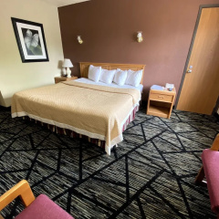 Woodlands Inn & Suites thumbnail 26