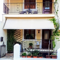 Antonia House thumbnail 1