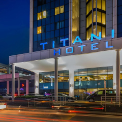 Titanic Port Bakirkoy - Bild 1