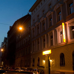 TL Hotel Budapest - Bild 1
