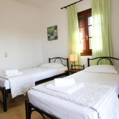 Yiouli Holiday Home thumbnail 3