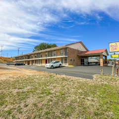 Regal Inn Guntersville Hwy 431 thumbnail 13