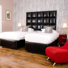 Royal Hotel Cardiff by Belvilla thumbnail 6