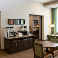 Hampton Inn by Hilton Lloydminster thumbnail 13