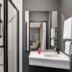 Moxy Duesseldorf City - Bild 10