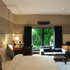 The Residency Hotel thumbnail 38