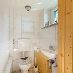 Beautiful Holiday Home in Friedrichsbrunn With Garden - Bild 8