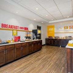 Hampton Inn & Suites Deland thumbnail 43
