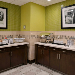 Hampton Inn & Suites Dallas Market Center thumbnail 39