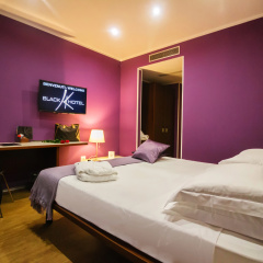 Black Hotel - Bild 3