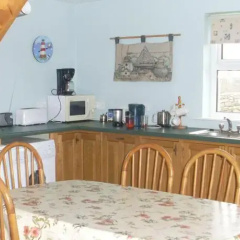Tearmon Cottage thumbnail 4
