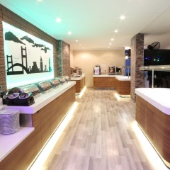 Comet De Luxe Hotel - Bild 22