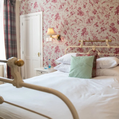 Sweeney Hall Hotel thumbnail 3