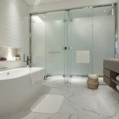 Al Jaddaf Rotana Suite Hotel thumbnail 10
