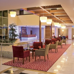 Mom Hotel - Bild 14