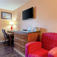 Econo Lodge thumbnail 24