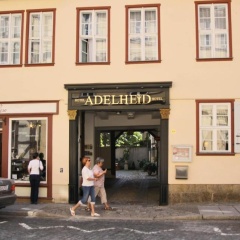Adelheid Hotel garni - Bild 1