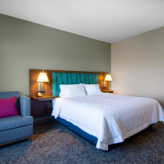 Hampton Inn & Suites by Hilton Edmonton St. Albert