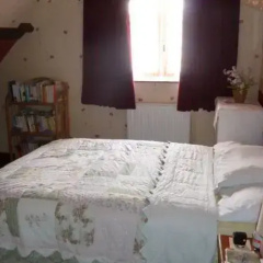 The Old School House thumbnail 4