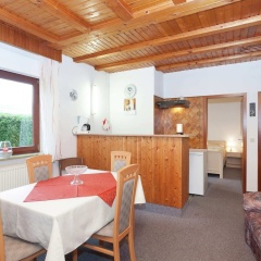 Apartment in Armsfeld With Pool - Bild 12
