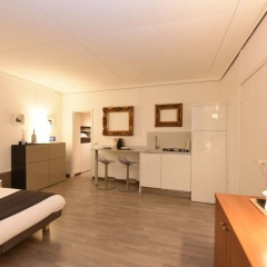 Sweet Apartment thumbnail 18