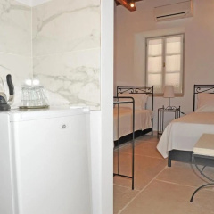 Alexandra Guesthouse thumbnail 17