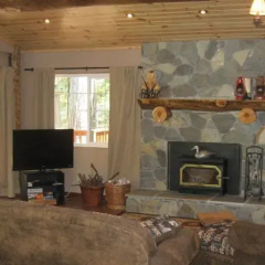 Manzanita Cabin - Bass Lake thumbnail 1