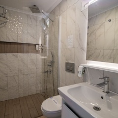 Blue & White Hotel - Bild 6