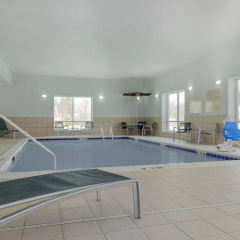 Hampton Inn & Suites Parkersburg Downtown thumbnail 16