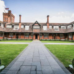 The Pillar Hotel thumbnail 1