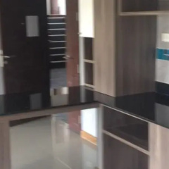 Thara Bayview Condo thumbnail 7