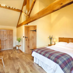 Woodlands Farm thumbnail 3