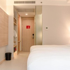GLOW Mira Karon Beach - Bild 18